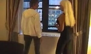 Mandingo Party Featuring Tracy The Sweetheart Wife