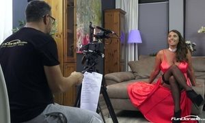 Sexy Susi - Behind The Scenes - Interview Und Alle Casting Videos Auf Fundorado