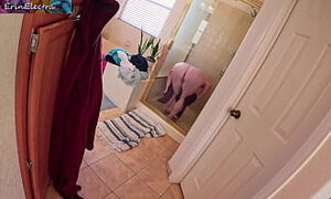 Watching Stepmom In The Shower Stepson Gets Lucky