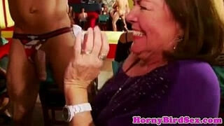 Real Housewife Sucking At CFNM Party