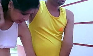 Mature Indian Desi Milf Bhabhi Giving Sensual Massage With Blowjob To Pussy Fucking