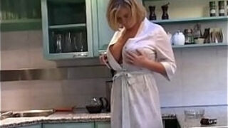 Gorgeous Big Natural Tits Milf