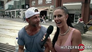 Hitzefrei Texas Patti Picks Up A Random New Fuck Buddy