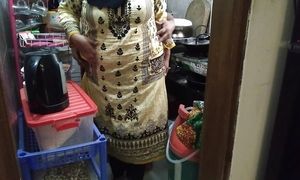 (kitchen Ne Jabardast Meri Chudai) Neighbor Fucks Tamil Muslim Hot Aunty While Cooking - Indian Sex